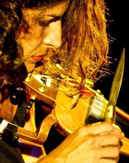 Oggi all’Embargo c’è Adele Madau