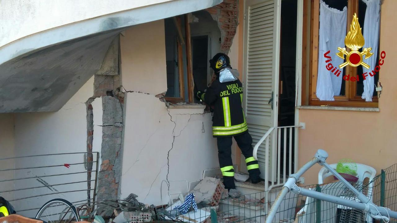 Fuga di gas: esplode un appartamento
