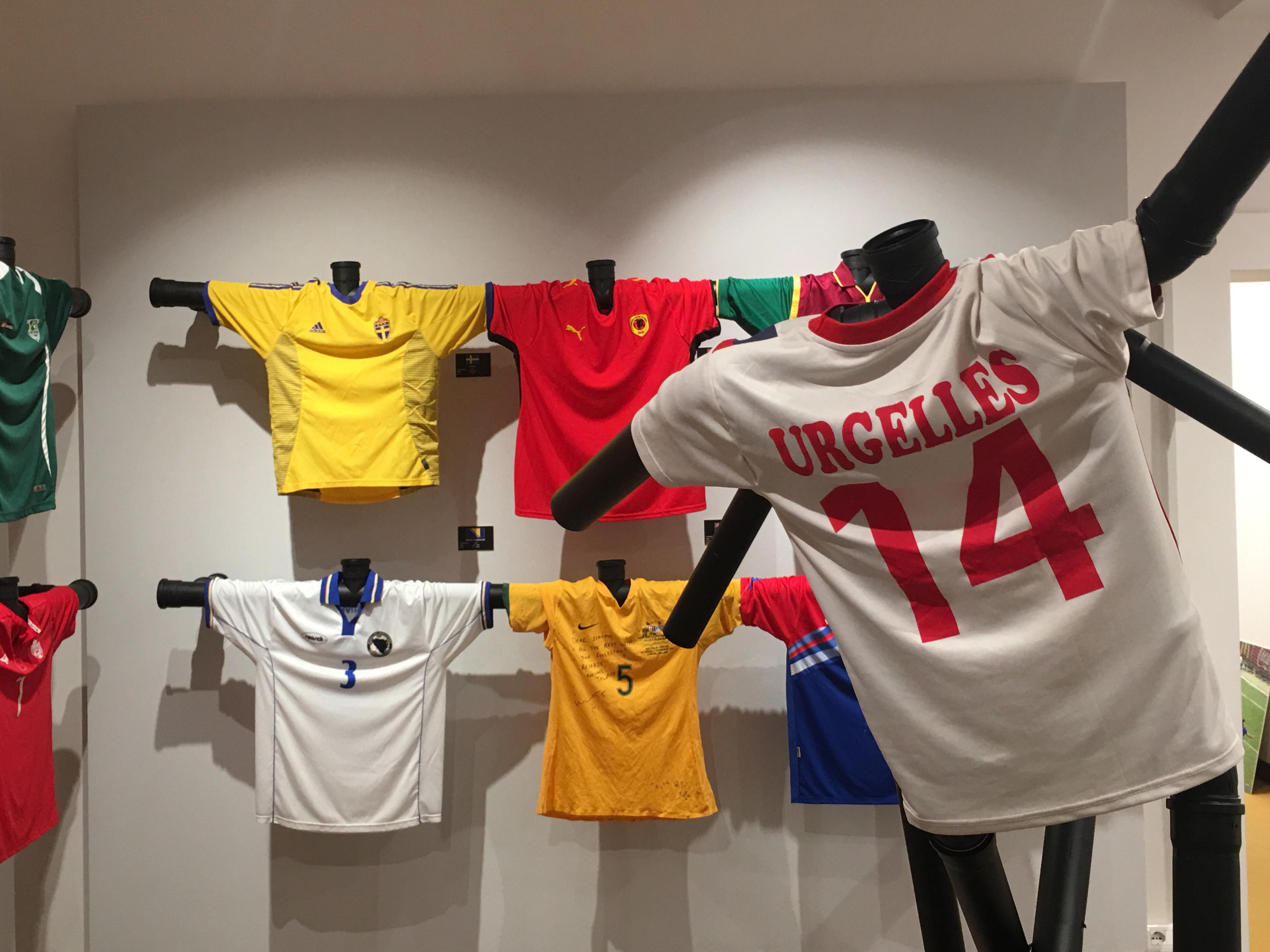 "Tutte le maglie del mondo": la mostra del calcio sarà reale e super virtuale - Video 