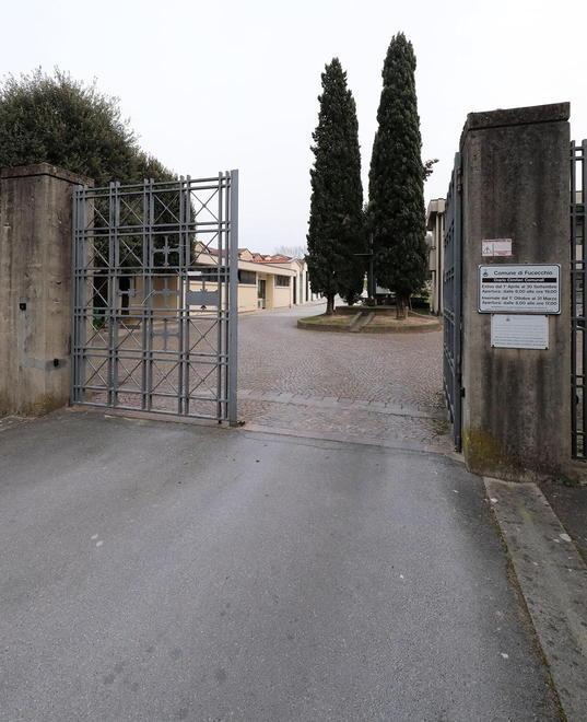 Tombe nel degrado, il Comune scrive agli eredi dei defunti 