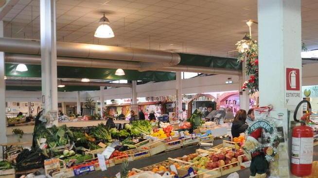 Posti vuoti al mercato «Servono iniziative per adulti e bambini»