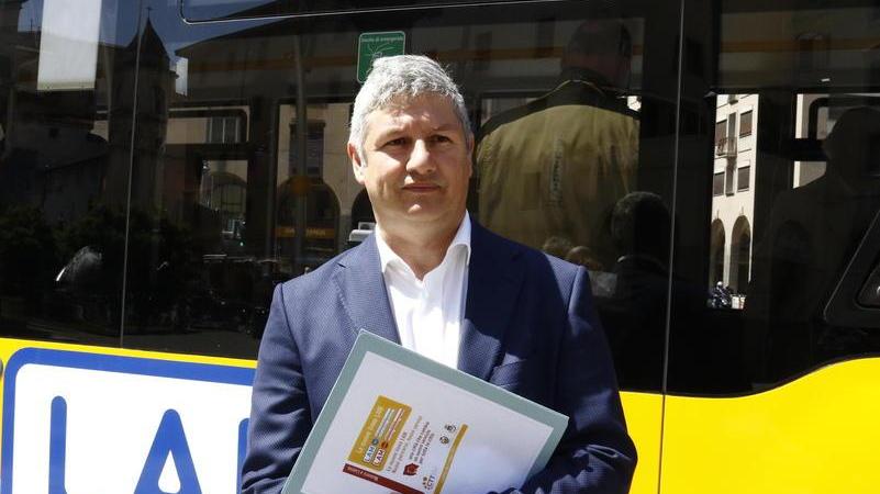 Rivoluzione sui bus Biglietti più cari, nuovi mezzi e ticket elettronico