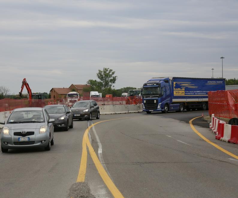 Agonia Modena Nord Il cantiere procede ma il traffico si ferma 