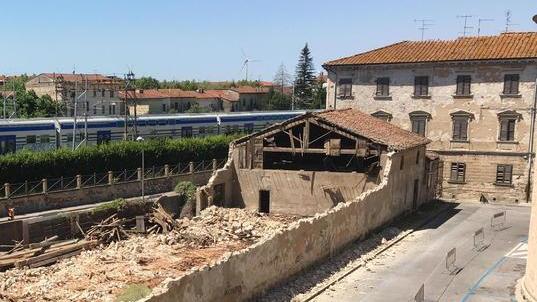 Una piazza alle spalle del Duomo dove un tempo c’era il degrado