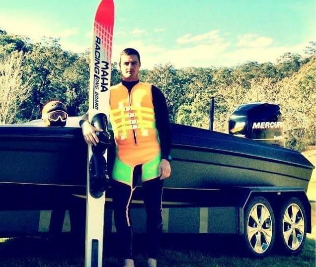 Passa da qui il record mondiale di maratona sugli sci d’acqua