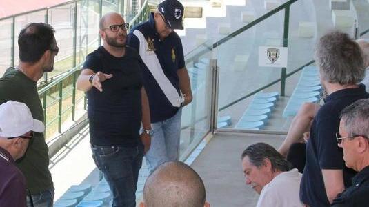 La protesta dei tifosi viareggini «A Camaiore non andiamo»