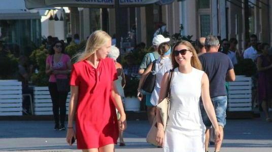 Il turismo di giugno evita il flop grazie ai visitatori stranieri