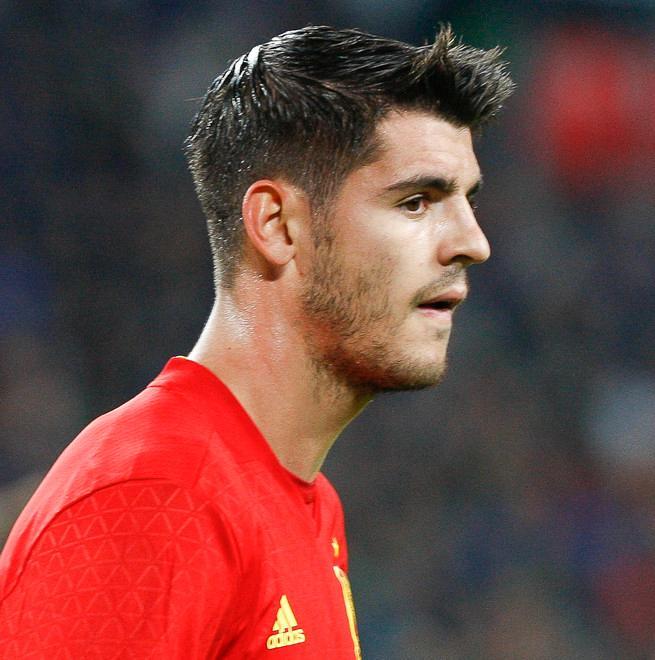 Il Real ora blinda Ronaldo Benzema sogno del Napoli La Juve ripensa a Morata 