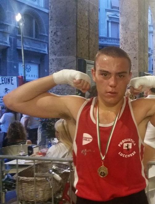 Bachi (Pugilistica Lucchese) in gara sul ring di Cremona batte ai punti il lombardo Yosri 