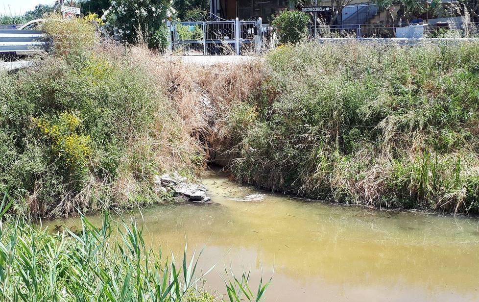 Acque sporche intorno all’ex discarica