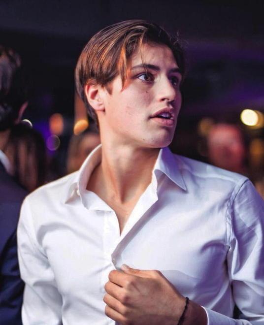 «Niccolò è vivo per miracolo» accoltellato il figlio della Ventura 