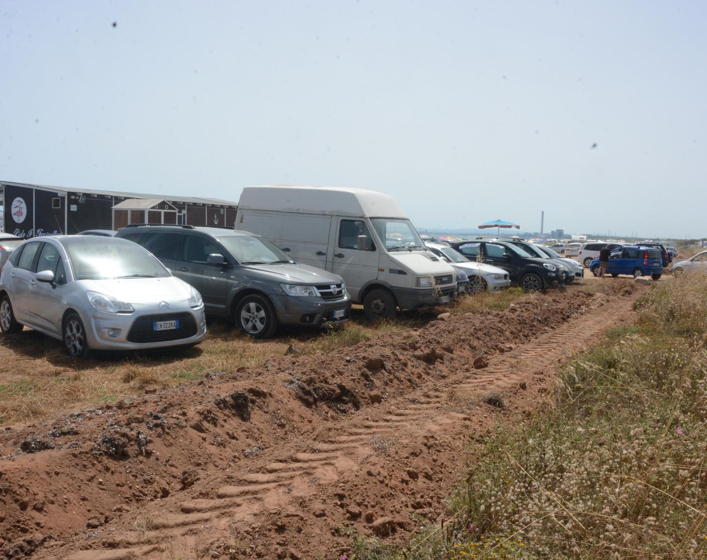 Stintino, vuoi fare il bagno a Ezzi Mannu? Devi pagare 5 euro 