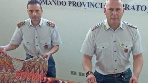 Copiano Missoni e la Finanza sequestra ottocento indumenti