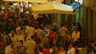 R...Estate in città: mostre, musica e tanto shopping anche sotto le stelle