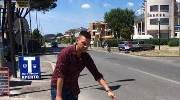Il sindaco promette passaggi pedonali in via Francesca Sud