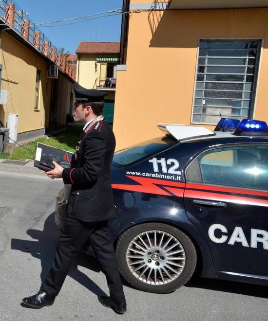 Due giovani rom nei guai per aver rubato al Brico 