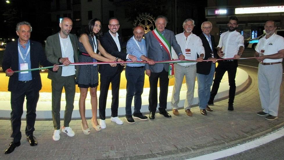 Inaugurata la rotatoria con nuova illuminazione