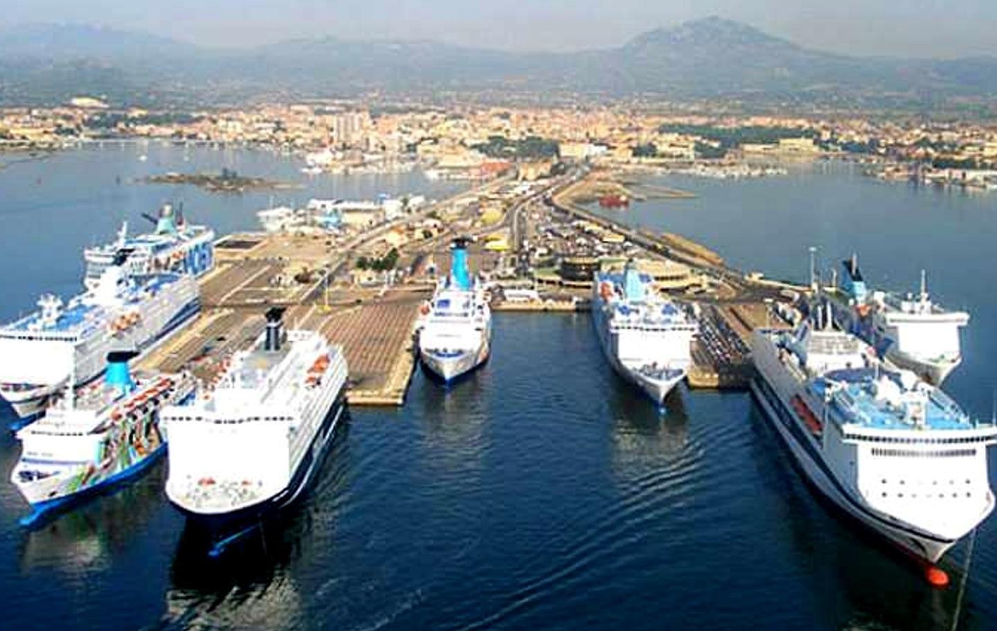 Tutte le regole per partire in nave 
