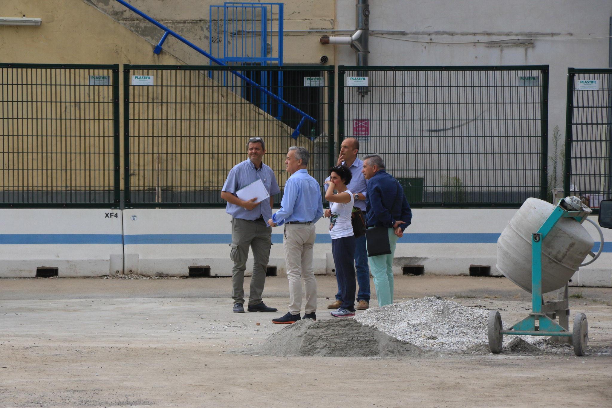 Il sopralluogo della commissione di vigilanza sui lavori al Lungobisenzio (foto Sproviero/Batavia)