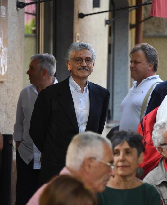 Massimo D’Alema bacchetta i vertici del Partito democratico 