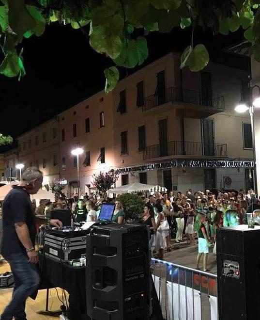 Arriva la “Cena in rosso” per il pulmino di Spazio H 