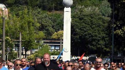 Dalle cinque del mattino all’una di notte: toni accesi e alta tensione ecco cosa è successo