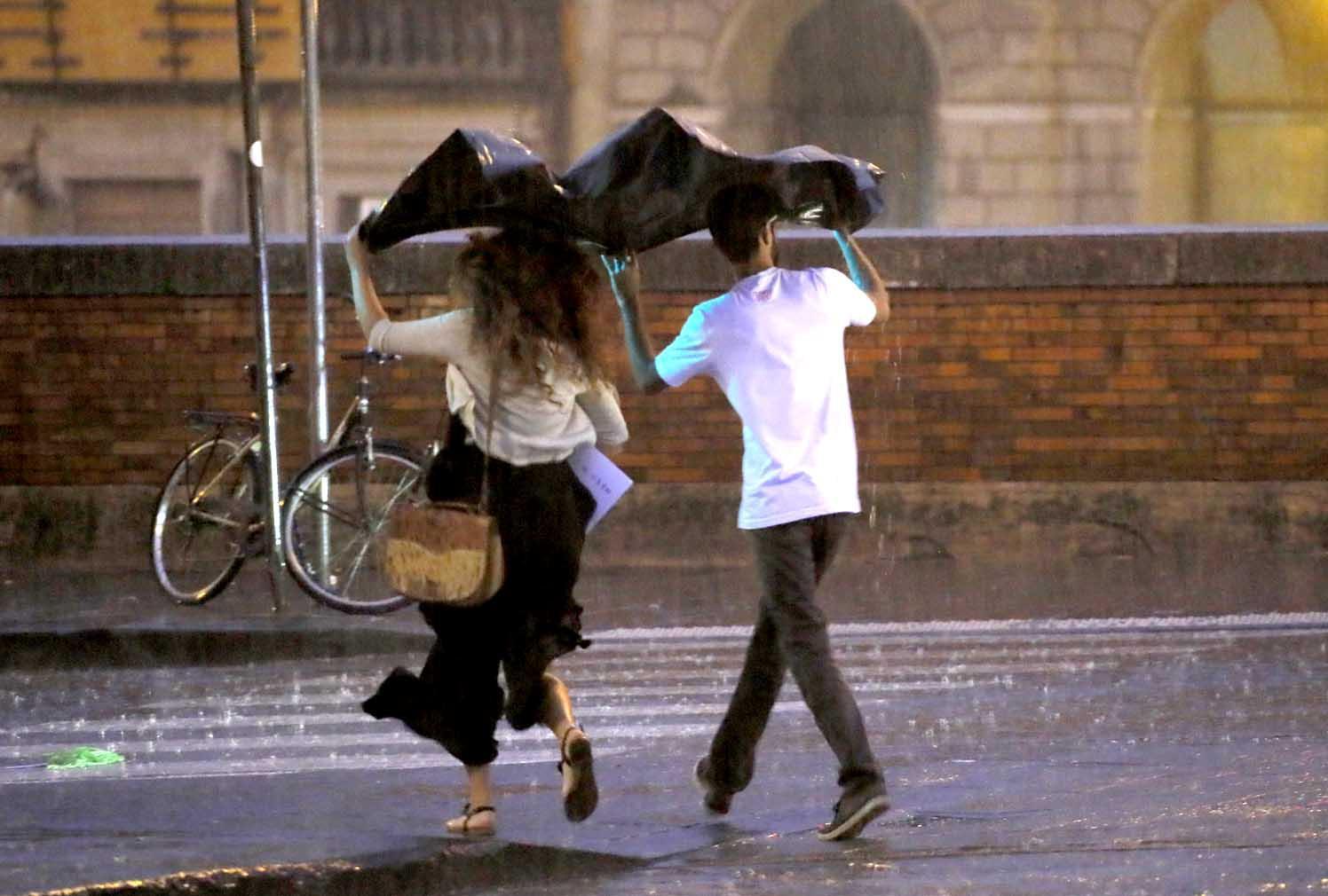 Maltempo: codice giallo  per temporali, grandinate e fulmini