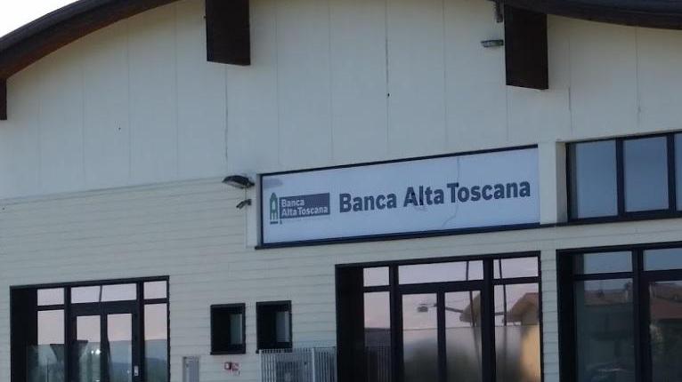 La filiale della Banca Alta Toscana in via Livorno a Montemurlo