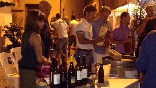 La Notte bianca dedicata al vino insieme a musica e degustazioni