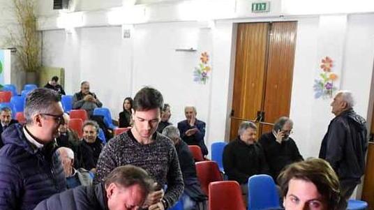 Il Pd: opposizione senza sconti Luca Perinelli resta segretario 