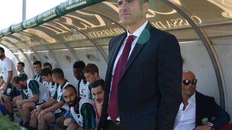 Il giorno di Cristiano Lucarelli la rescissione e poi la firma