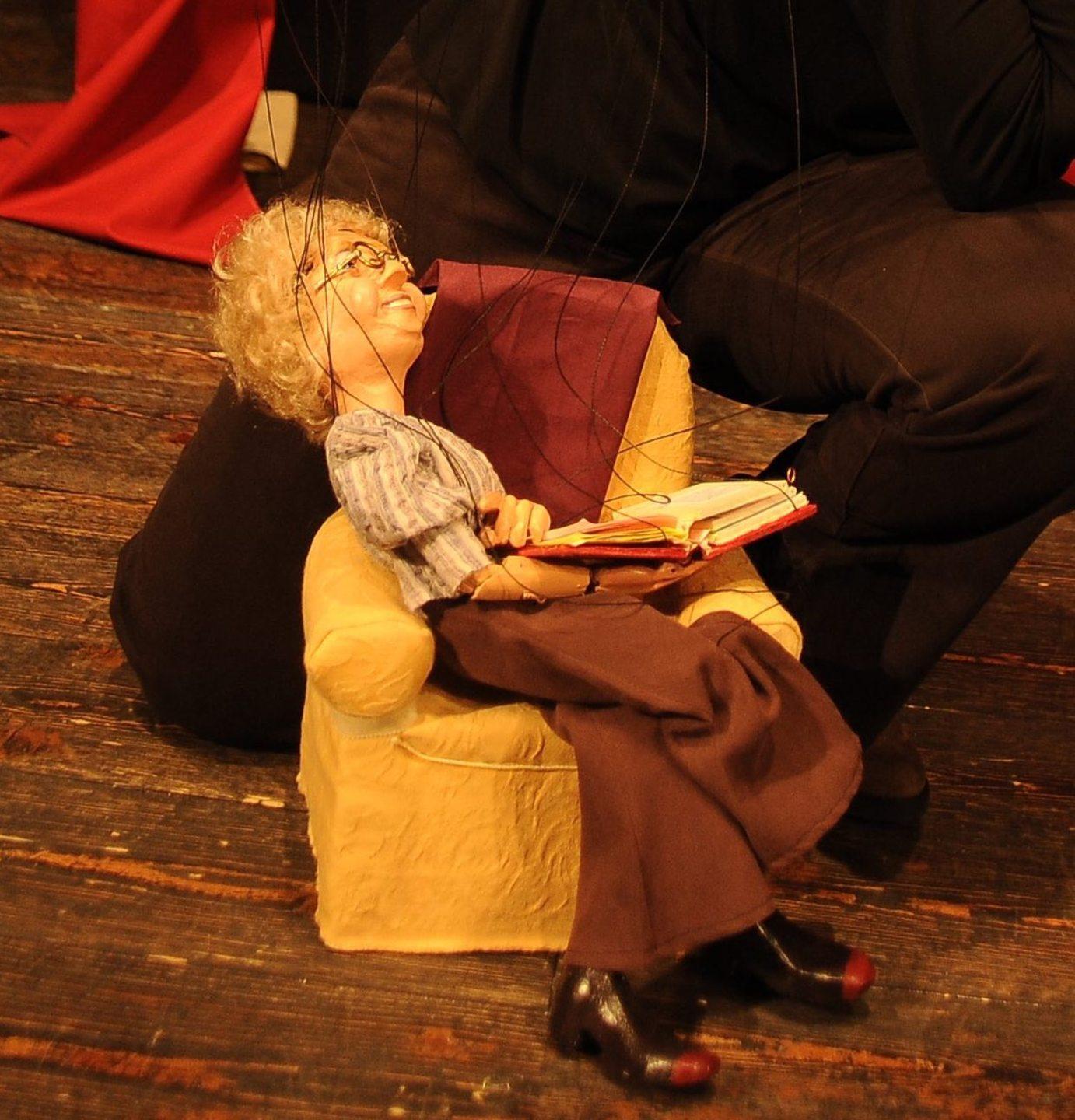 Laboratori e cabaret con le marionette