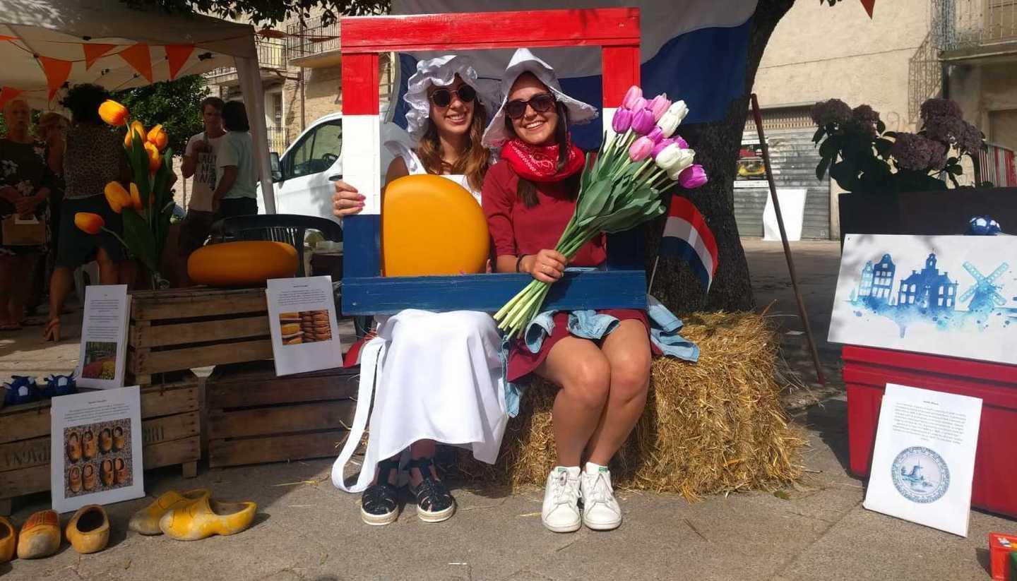 Zoccoli e tulipani a Ollolai