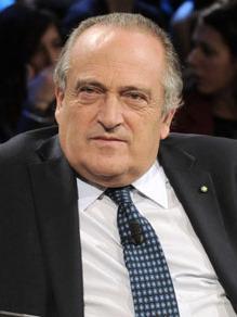 La Procura: a giudizio per usura il presidente Bnl 