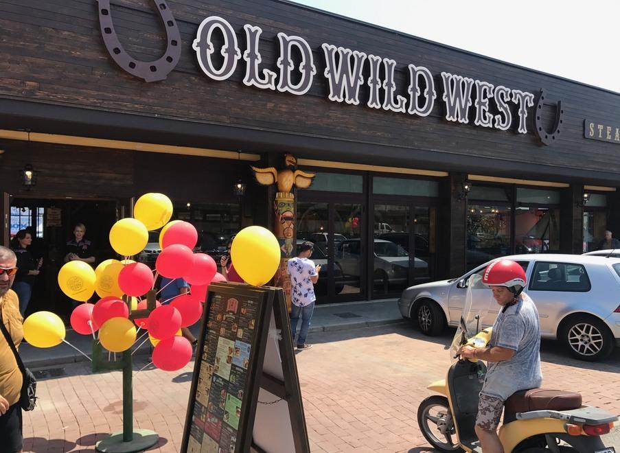 C’è Old Wild West, a Viareggio scoppia la guerra del fast food 