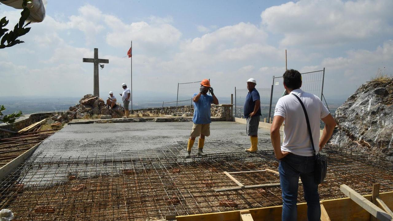 Il cantiere al Castellare (Foto Franco Silvi)