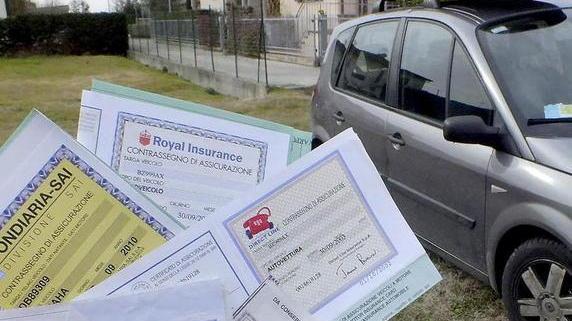 Truffa delle polizze chiusa l’inchiesta: sono decine i raggirati
