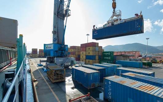 Parte il restyling del terminal