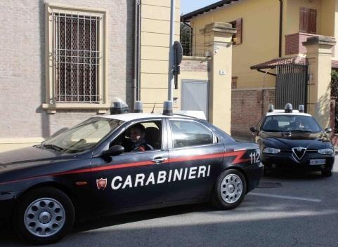 Ladri al bar Piastrella rubati 200 euro e un cambiamonete 