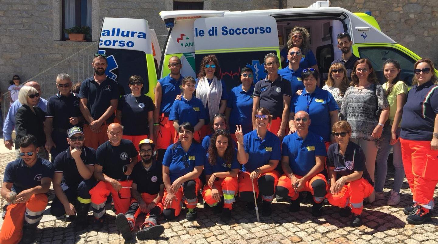 Sant’Antonio, “Gallura soccorso” inaugura una nuova ambulanza