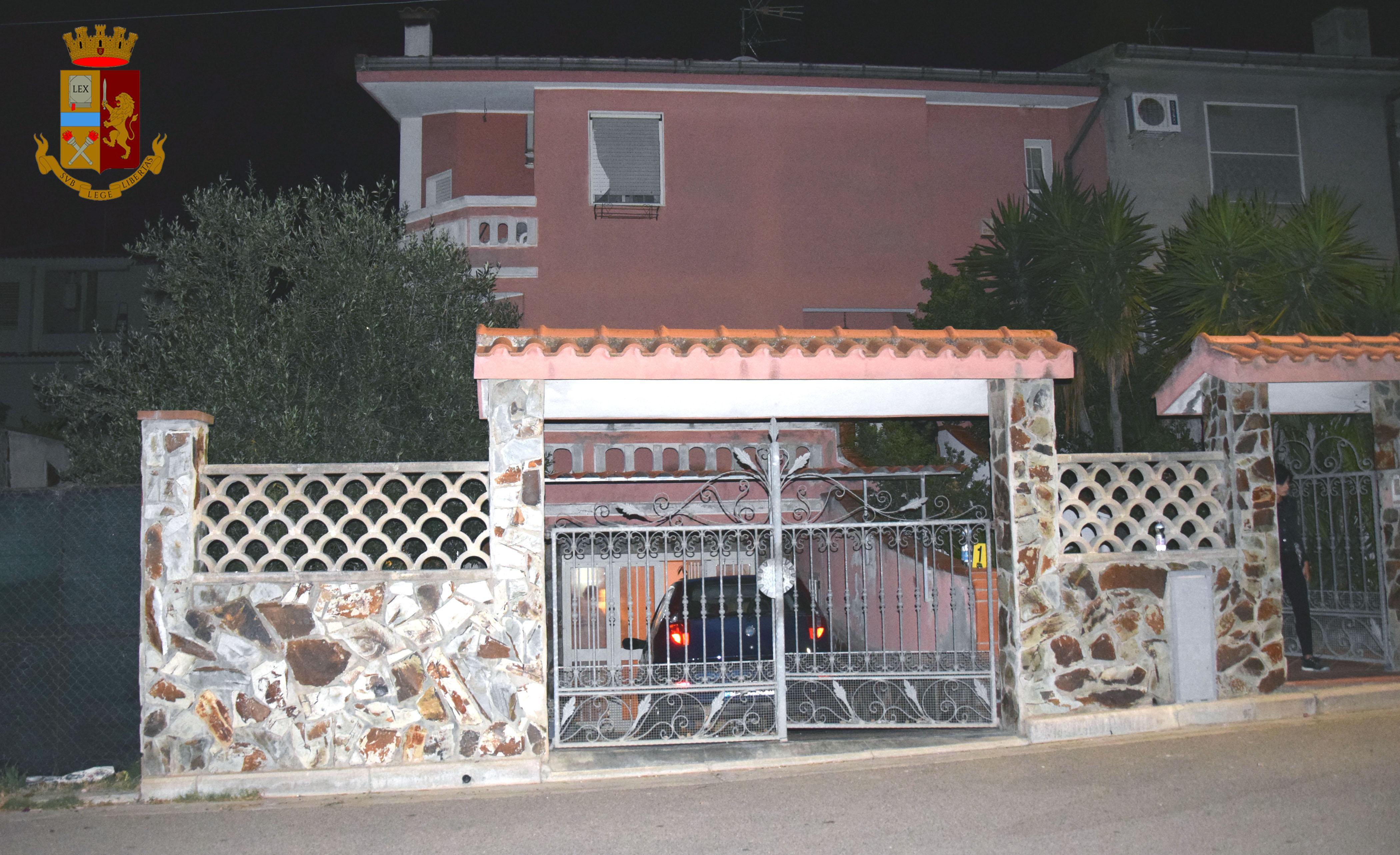 Ventenne litiga con il padre, lo uccide e poi va a costituirsi 