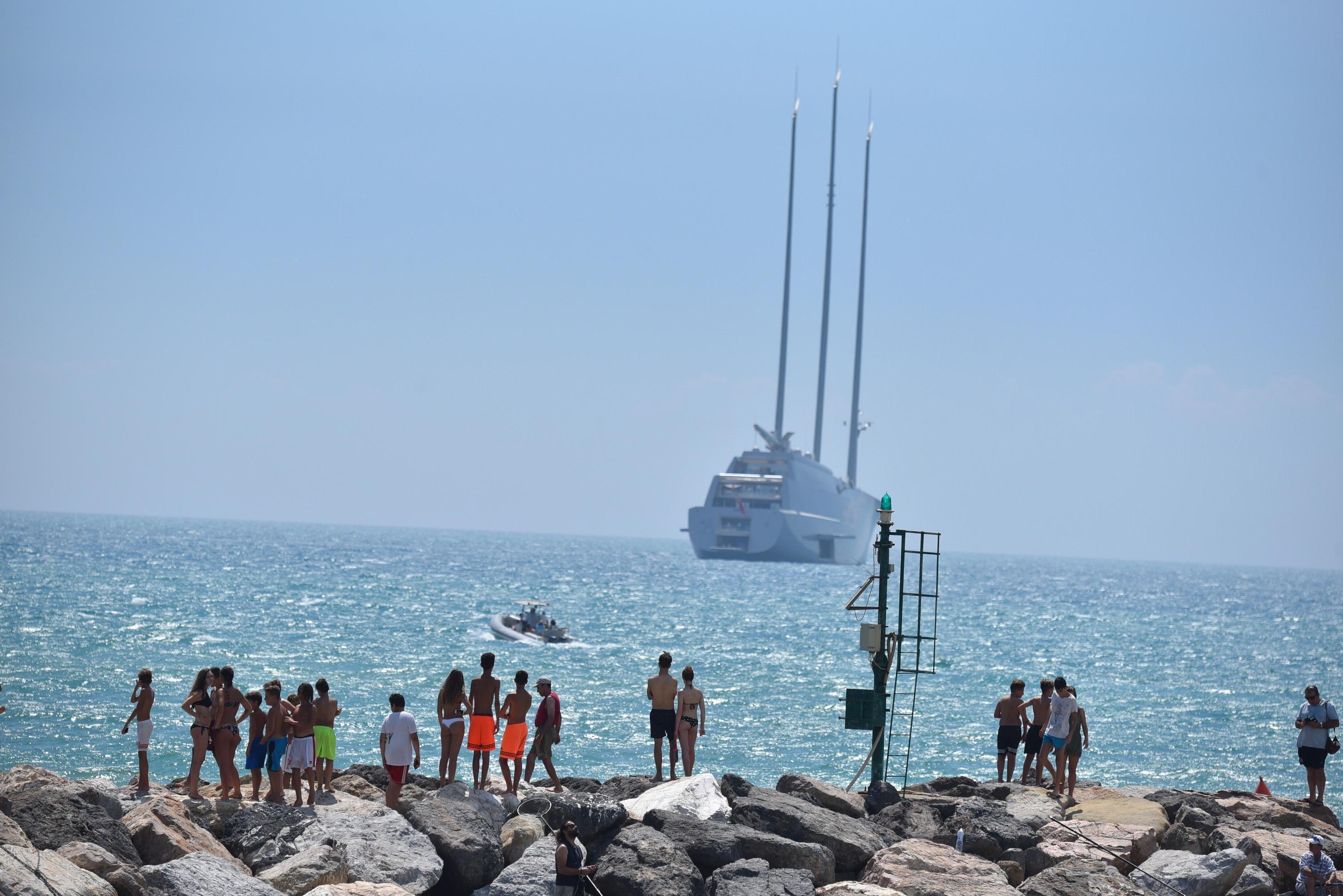 Il megayacht "A" del miliardario russo Andrey Melnichenko, al largo di Marina di Grosseto (foto Agenzia Bf)
