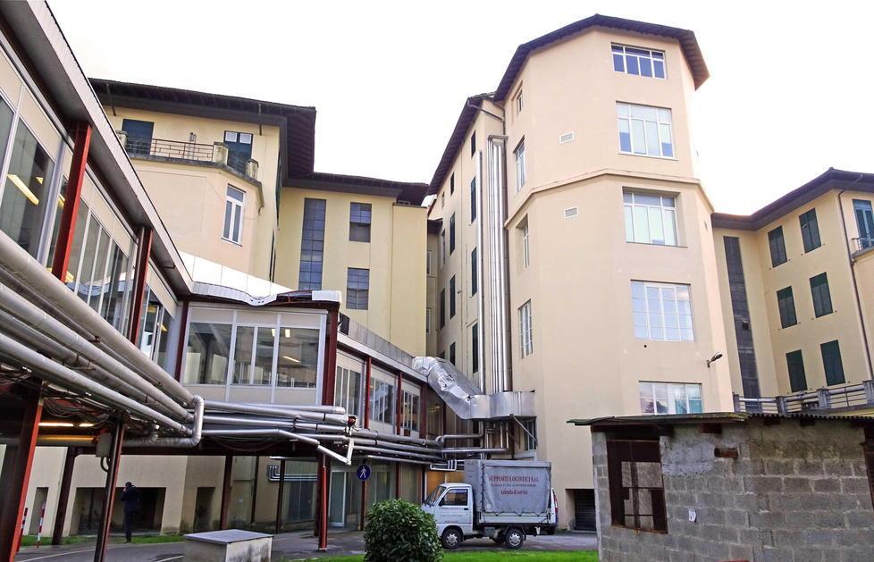 Ambulatori sì, tribunale no nel padiglione Caripit 