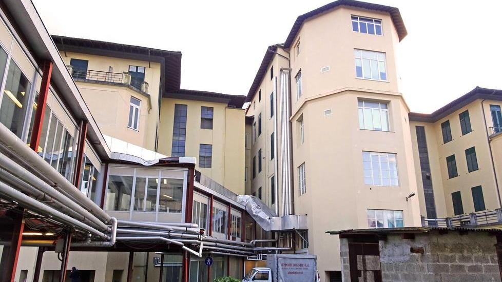 Ambulatori sì, tribunale no nel padiglione Caripit