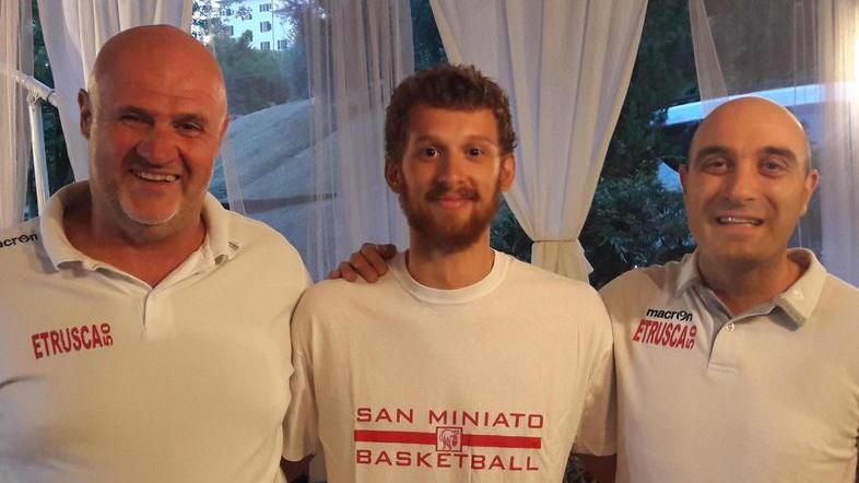 L’Etrusca batte il primo colpo Preso l’esterno Simone Lasagni