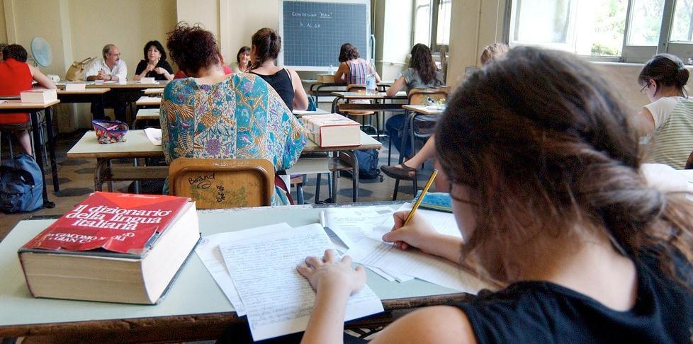 Rosmini, Iti e Commerciale Ancora centisti 