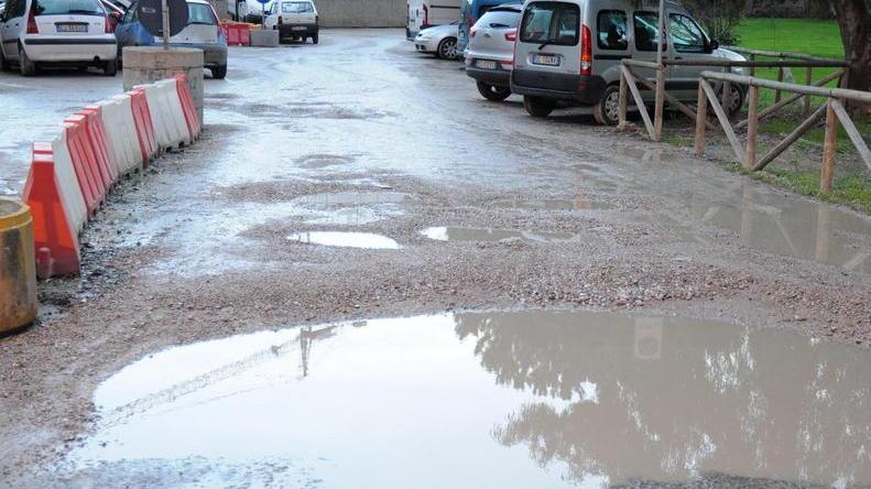 Più posti auto in città Due nuove aree e un gestore unico