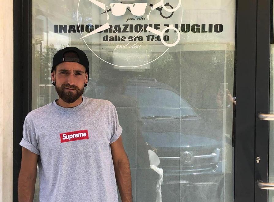  Il sogno di Jacopo una Barberia in centro a Marina