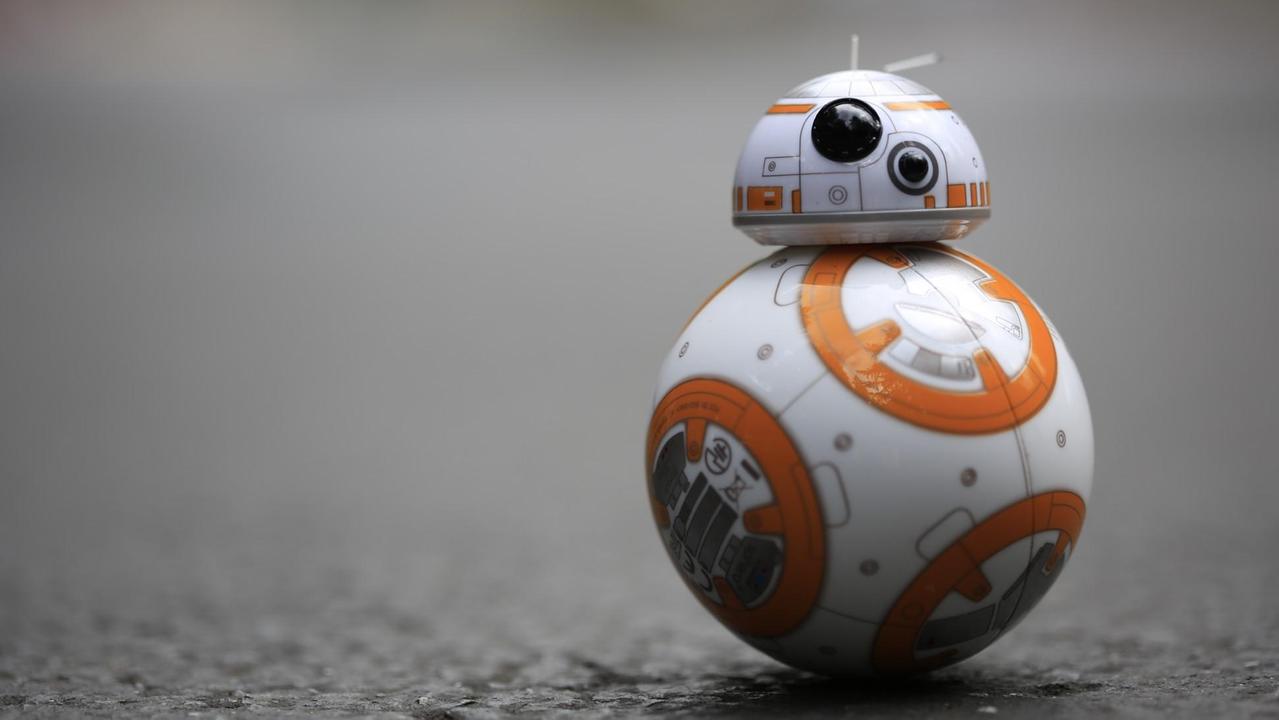 Uno dei celebri robot della saga cinematografica "Star Wars"