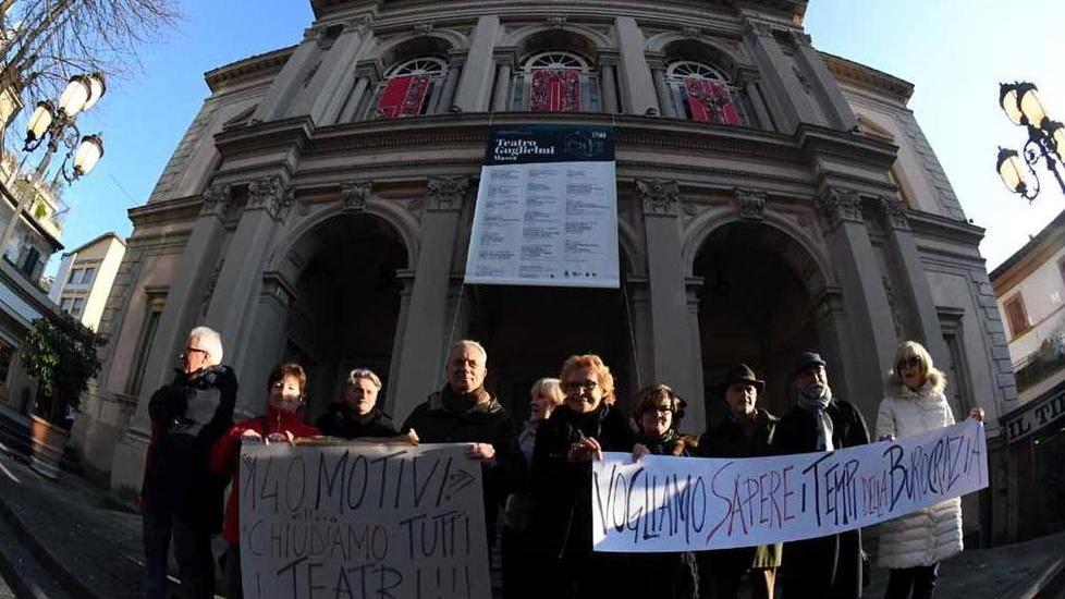 Guglielmi, cambio strategia per il teatro: si parte dai lavori più piccoli